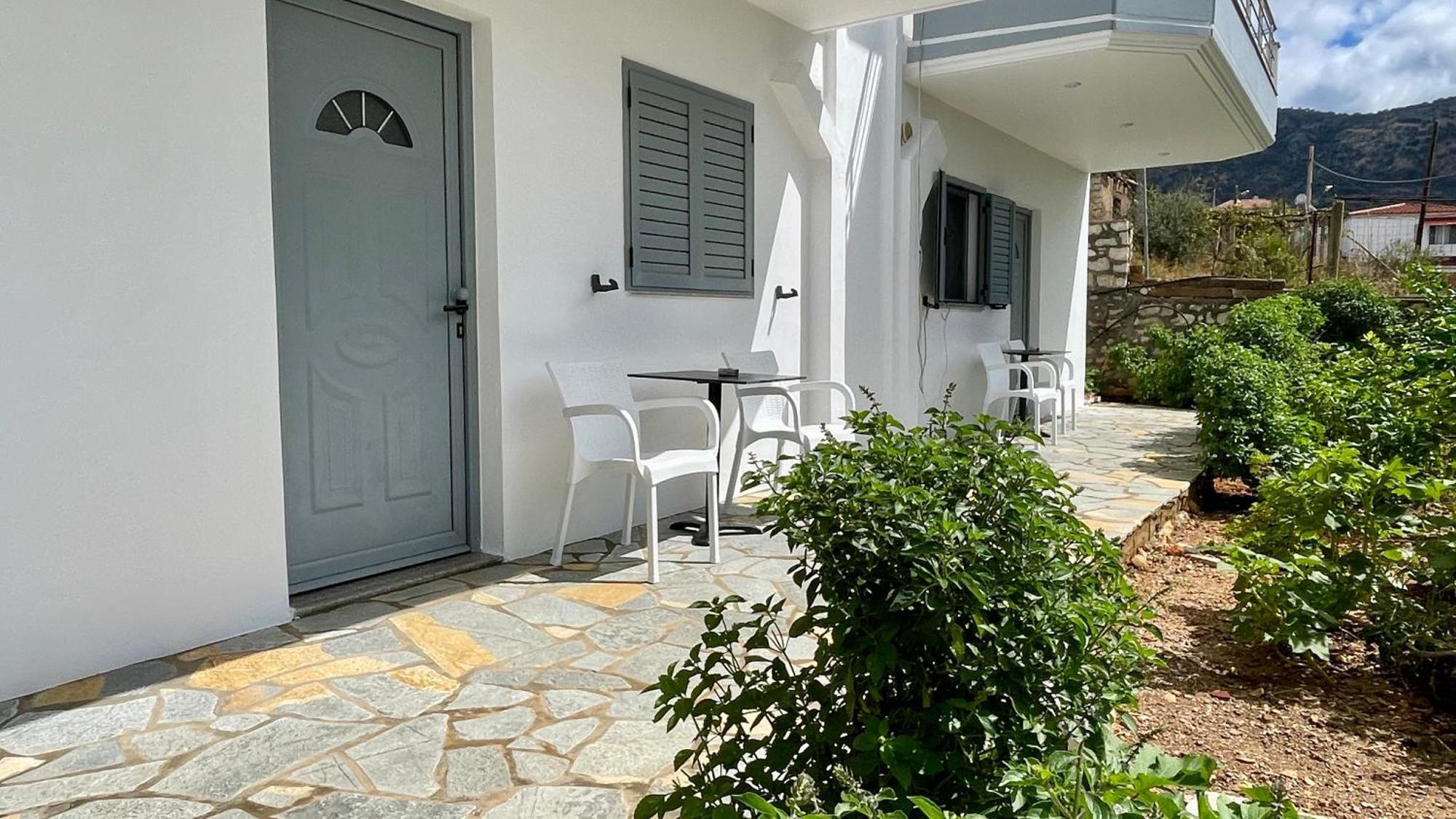 Tasos Rooms Himare Exterior foto