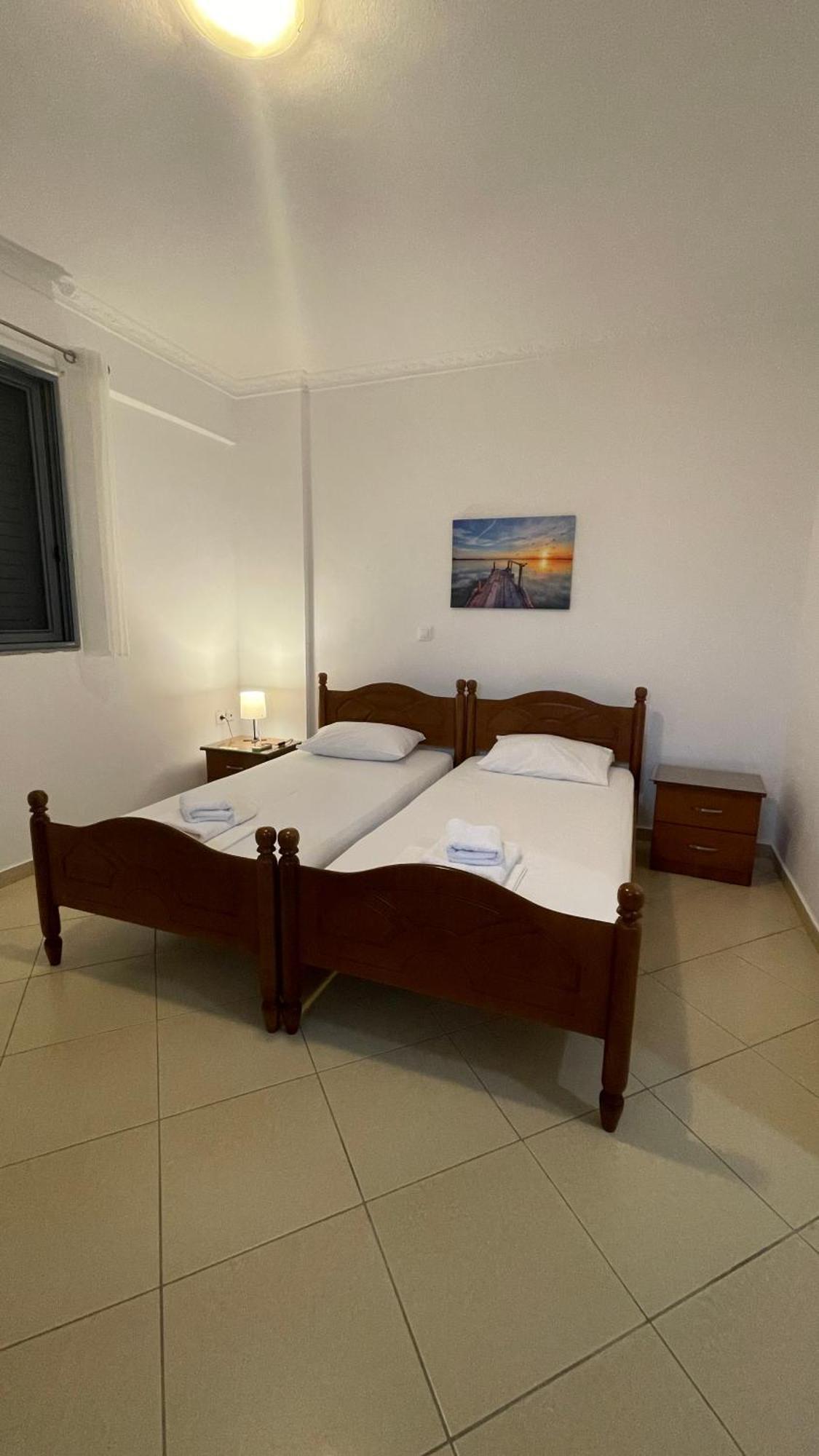 Tasos Rooms Himare Exterior foto