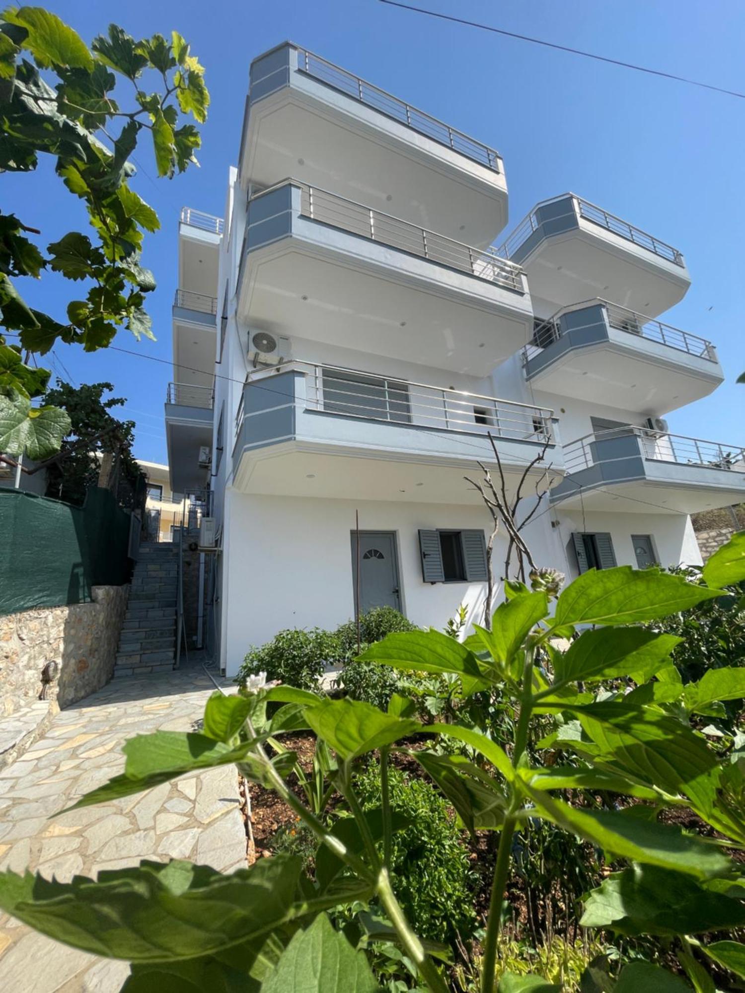 Tasos Rooms Himare Exterior foto